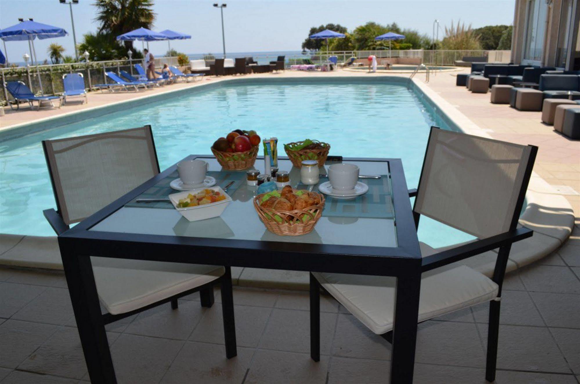 Orizonte Hotel Cervione Ngoại thất bức ảnh